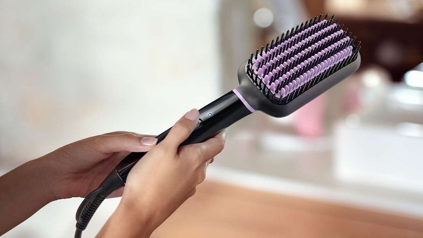 Щітка-випрямляч Philips StyleCare Essential, 52Вт, темп.режимів-2, 170-200С, кераміка, чорний (BHH880/00) 373030 фото