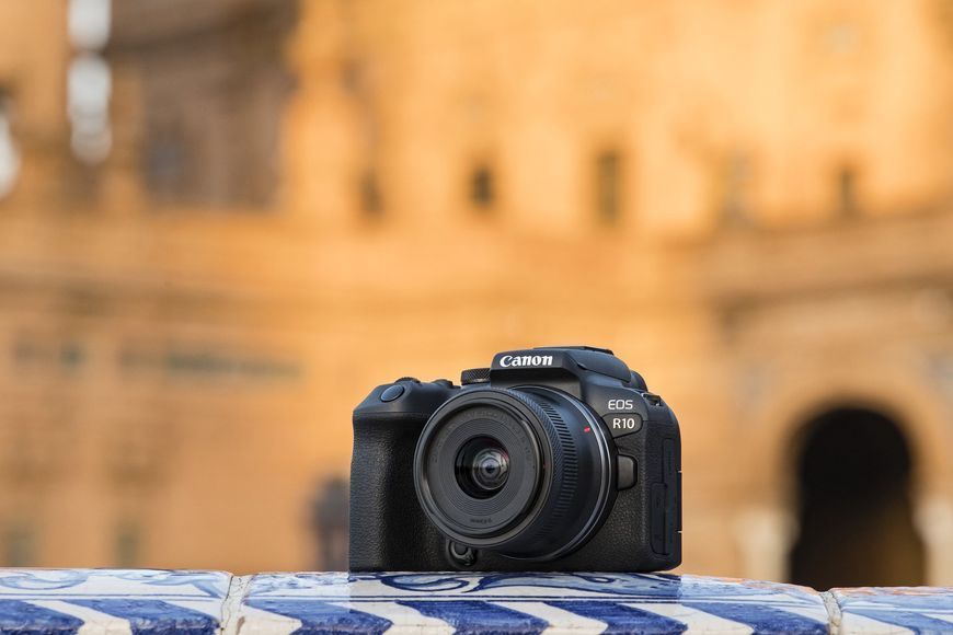 Цифр. фотокамера Canon EOS R10 + RF-S 18-150 IS STM 364232 фото
