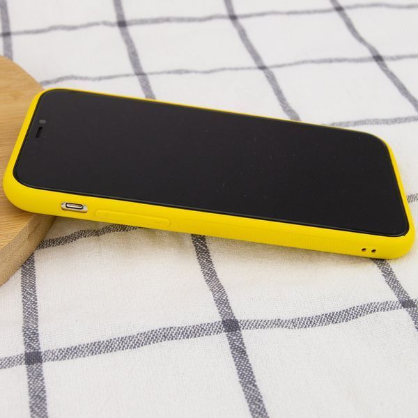 Шкіряний чохол Xshield для Apple iPhone 12 Pro (6.1") Жовтий / Yellow 206386 фото