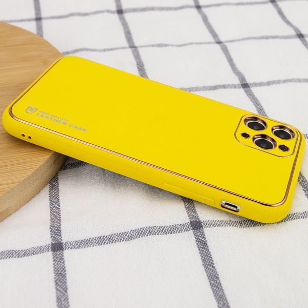 Шкіряний чохол Xshield для Apple iPhone 12 Pro (6.1") Жовтий / Yellow 206386 фото