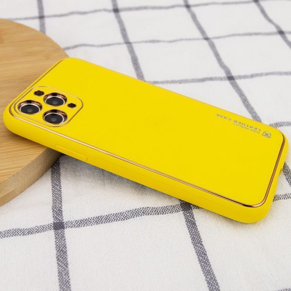 Шкіряний чохол Xshield для Apple iPhone 12 Pro (6.1") Жовтий / Yellow 206386 фото