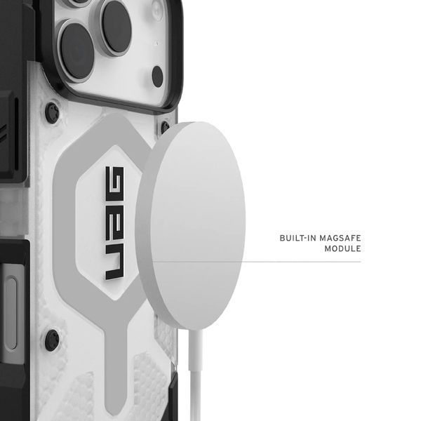 Чохол UAG для iPhone 17 Pro, Pathfinder Clear MagSafe, Ice/Silver (114551114333) 398288 фото