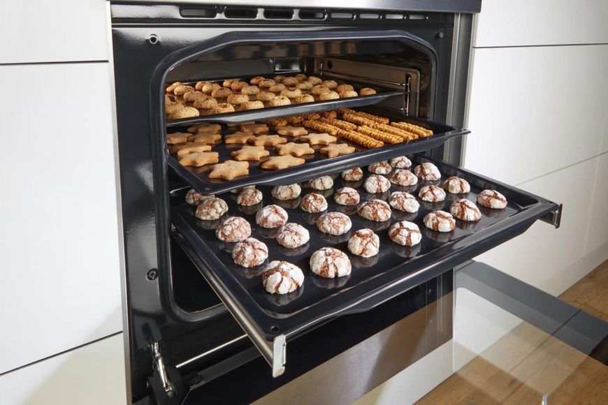 Плита Gorenje електрична склокерамічна, 70л, 50x60см, дисплей, приготування з паром, програматор, білий (GECS5C70WA) 374097 фото