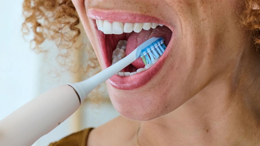 Насадки для звукової зубної щітки Philips Sonicare HX9042/87 Premium Plaque Defence 367584 фото