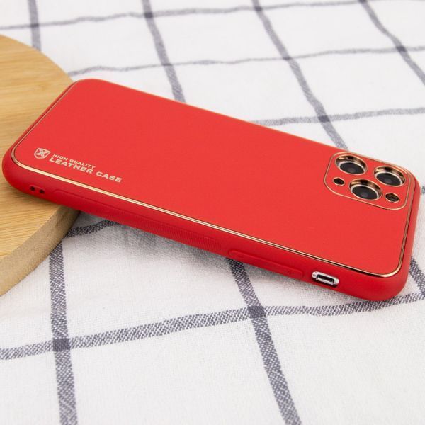 Шкіряний чохол Xshield для Apple iPhone 12 Pro (6.1") Червоний / Red 206393 фото