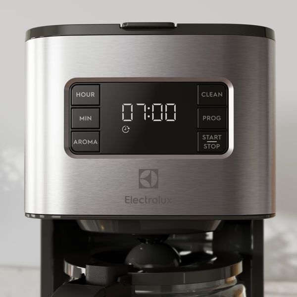 Кавоварка Electrolux крапельна 1.375л, мелена, дисплей, програмований таймер, метал (E5CM1-6ST) 366415 фото