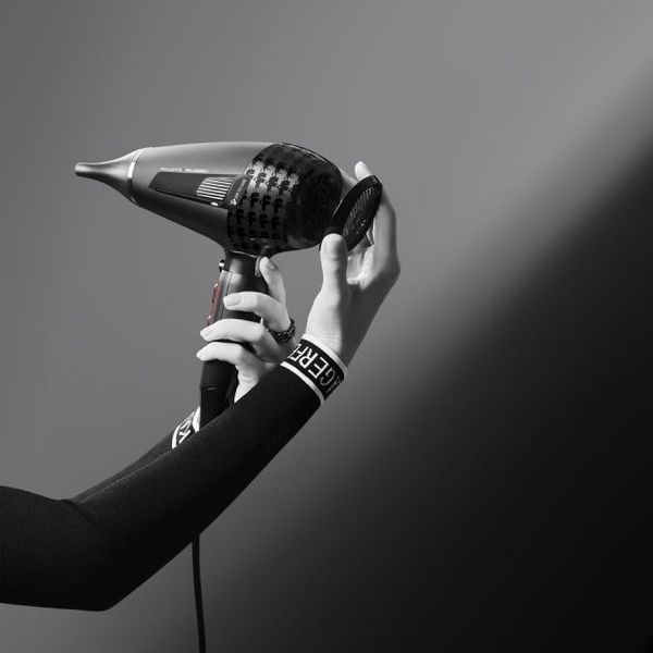 Фен Rowenta x Karl Lagerfeld K/Pro Stylist, 2200Вт, 3 режими, іоніз-я, дифузор, 2 концентратора, хол. обдув, чорний (CV888LF0) 367635 фото