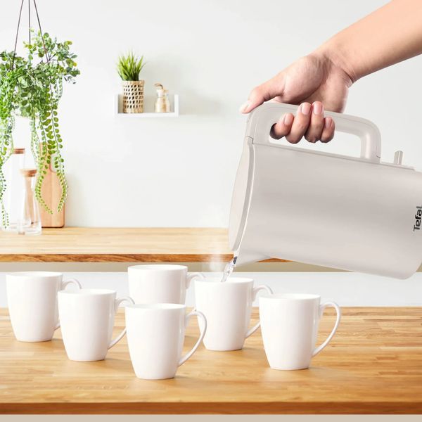 Електрочайник Tefal Thermo Protect, 1.5л, пластик, нержавіюча сталь, бежевий (KO140BE0) 370296 фото