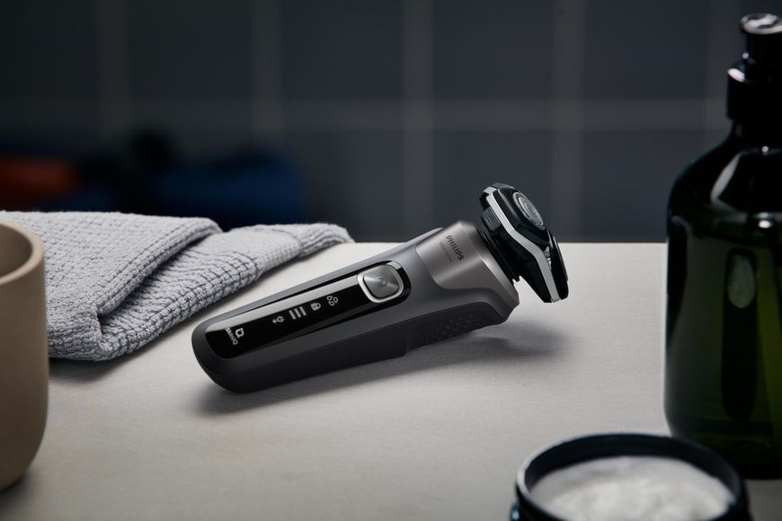 Бритва електр. Philips роторна Series 5000, 9Вт, бритв.головок-3, Li-Ion, сух.+волог., тример, сірий (S5887/10) 372555 фото