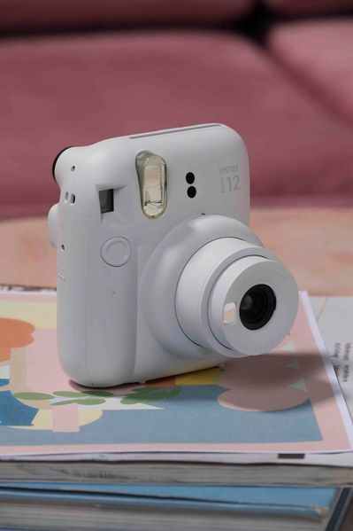 Фотокамера FUJI INSTAX MINI 12 Глиняно-біла 304999 фото