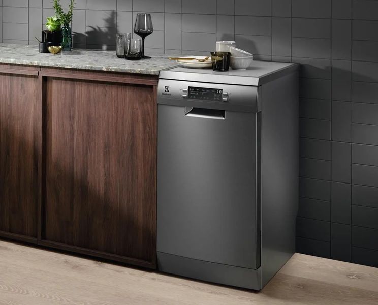 Посудомийна машина Electrolux, 10компл., E, 45см, дисплей, інвертор, 3й кошик, нерж 398134 фото