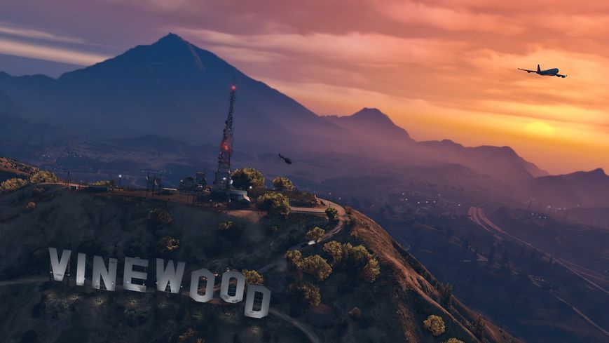 Гра консольна PS4 Grand Theft Auto V Premium Edition, BD диск (5026555424271) 364556 фото