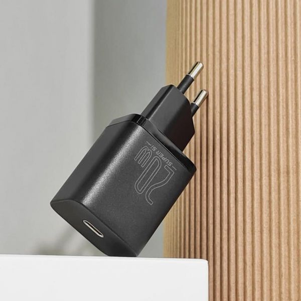 Зарядний Пристрій Baseus Super Silicone PD Charger 20W (1Type-C) (CCSUP-B02) White 190751 фото