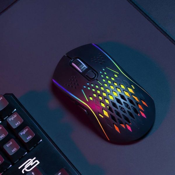 Бездротова ігрова миша Proove Gaming Buzz (WMBU00022402) white 381952 фото