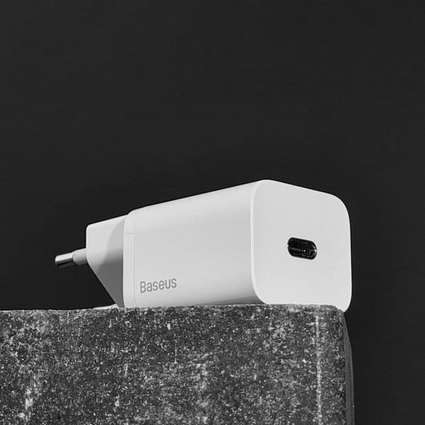 Зарядний Пристрій Baseus 1Type-C Super Si 20W + Cable Type-C to Lightning (TZCCSUP-B02) White 217023 фото